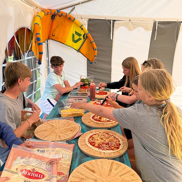 pizza maken zomerkamp 01 600x600 1